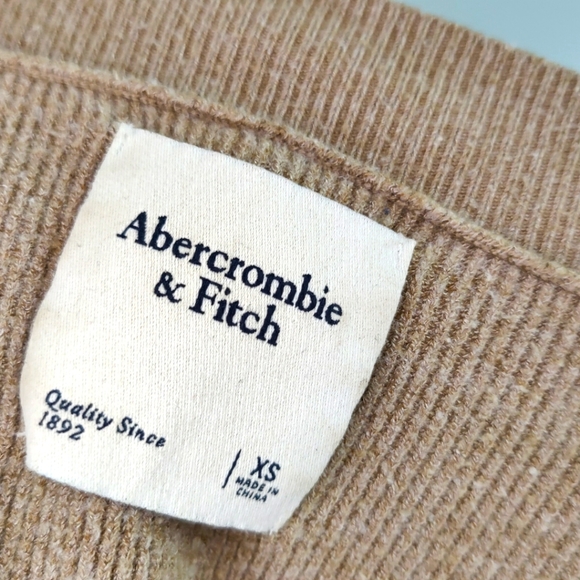A&F Cream Beige Sweater - Picture 5 of 5